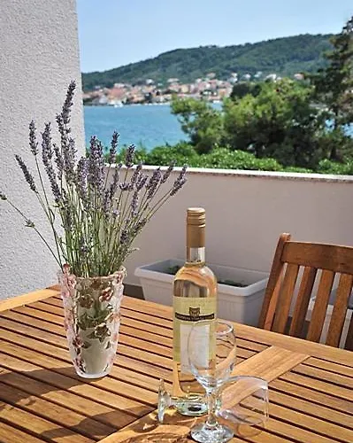 Lavanda Apartment *